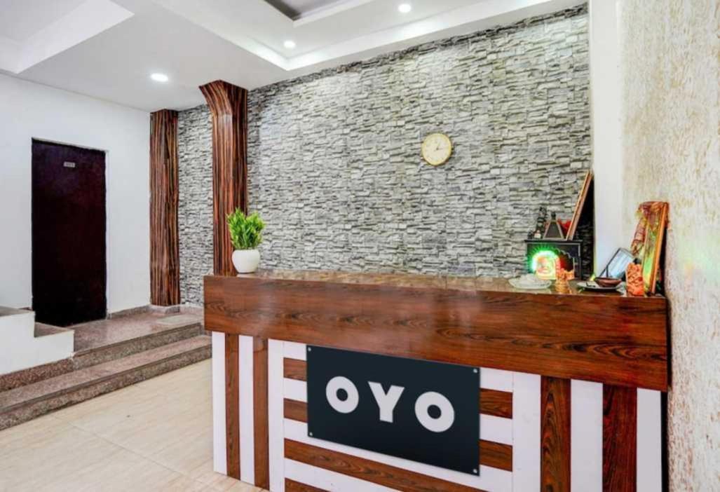 Hotel O Anshu B&B New Delhi Exterior foto